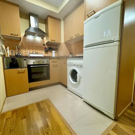 Apt Centro con Terracita Rua Cuba ツ Rias Baixas Rentals * Vigo