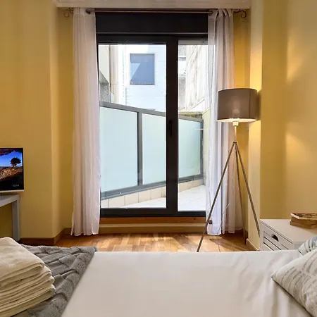 Centro Con Terracita Rua Cuba ツ Rias Baixas Vigo