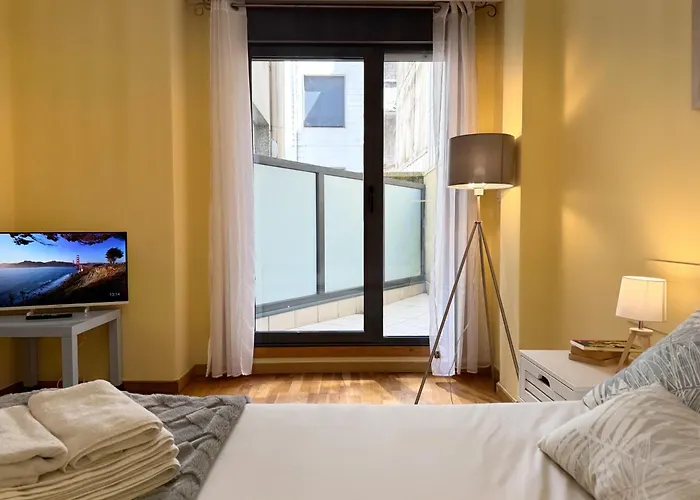 Centro Con Terracita Rua Cuba ツ Rias Baixas Vigo